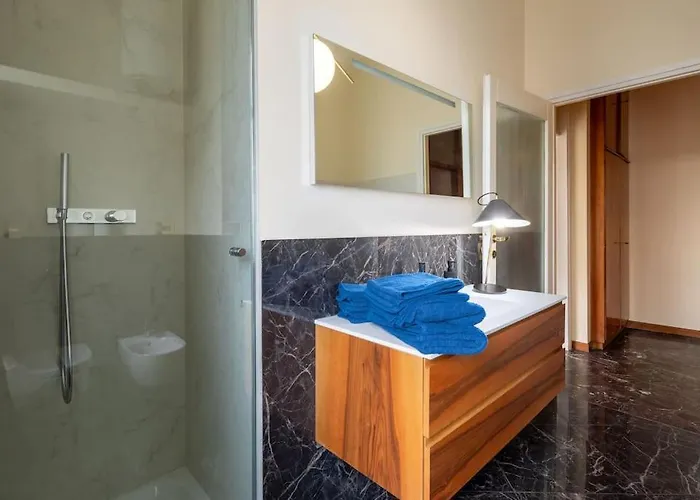 10 Minuti Dal Duomo - Elegante Domus Apartment