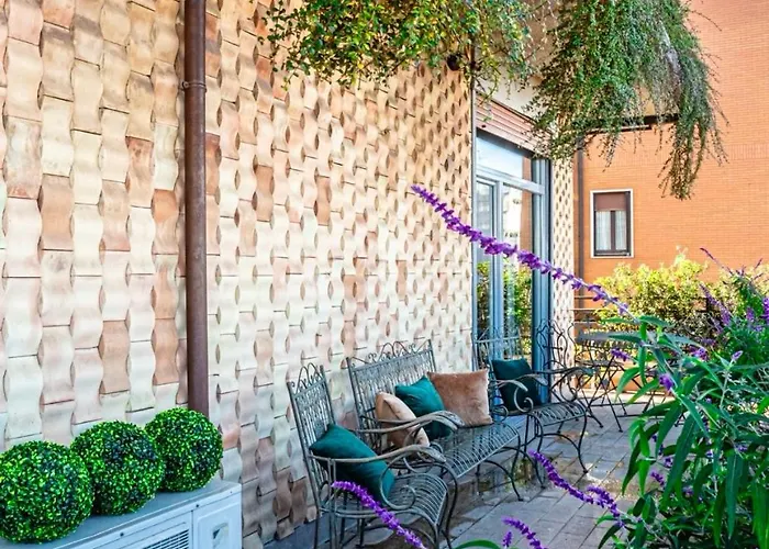 10 Minuti Dal Duomo - Elegante Domus Apartment *