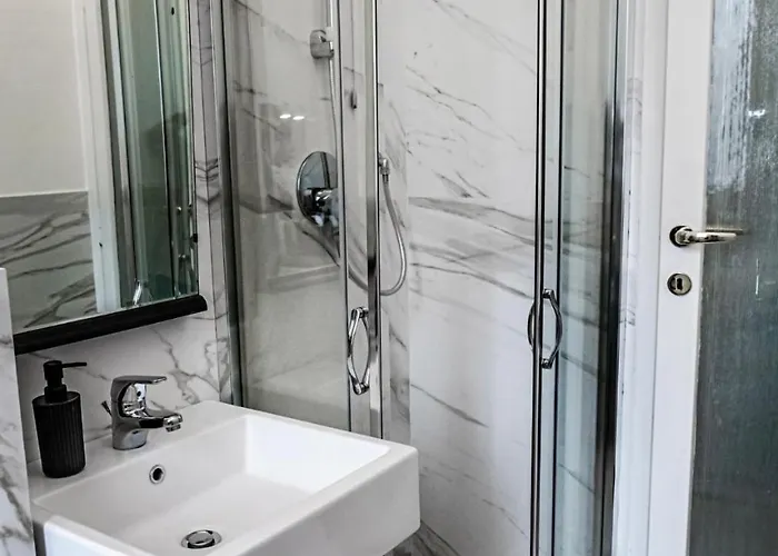 10 Minuti Dal Duomo - Elegante Domus Apartment