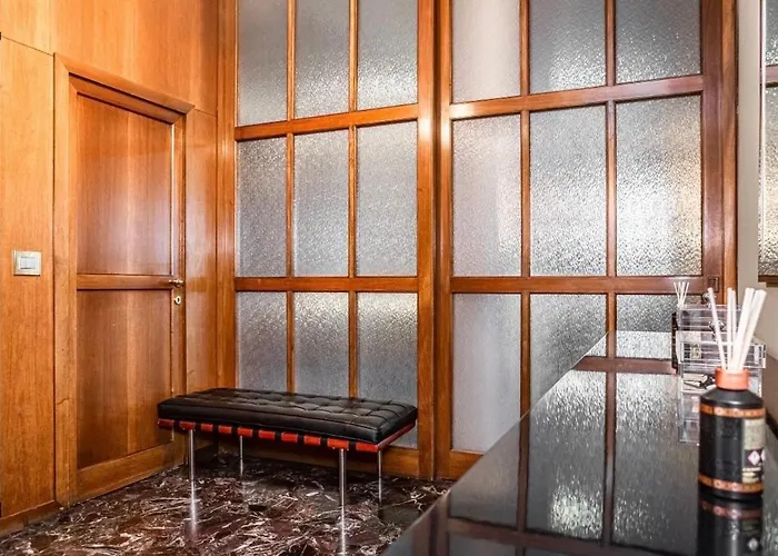 Apartment 10 Minuti Dal Duomo - Elegante Domus